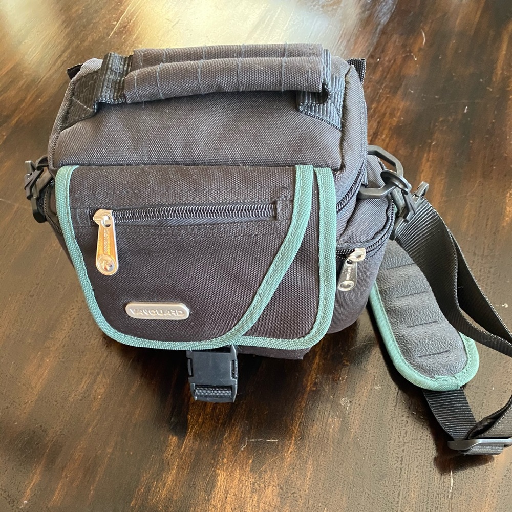 vanguard camera bag